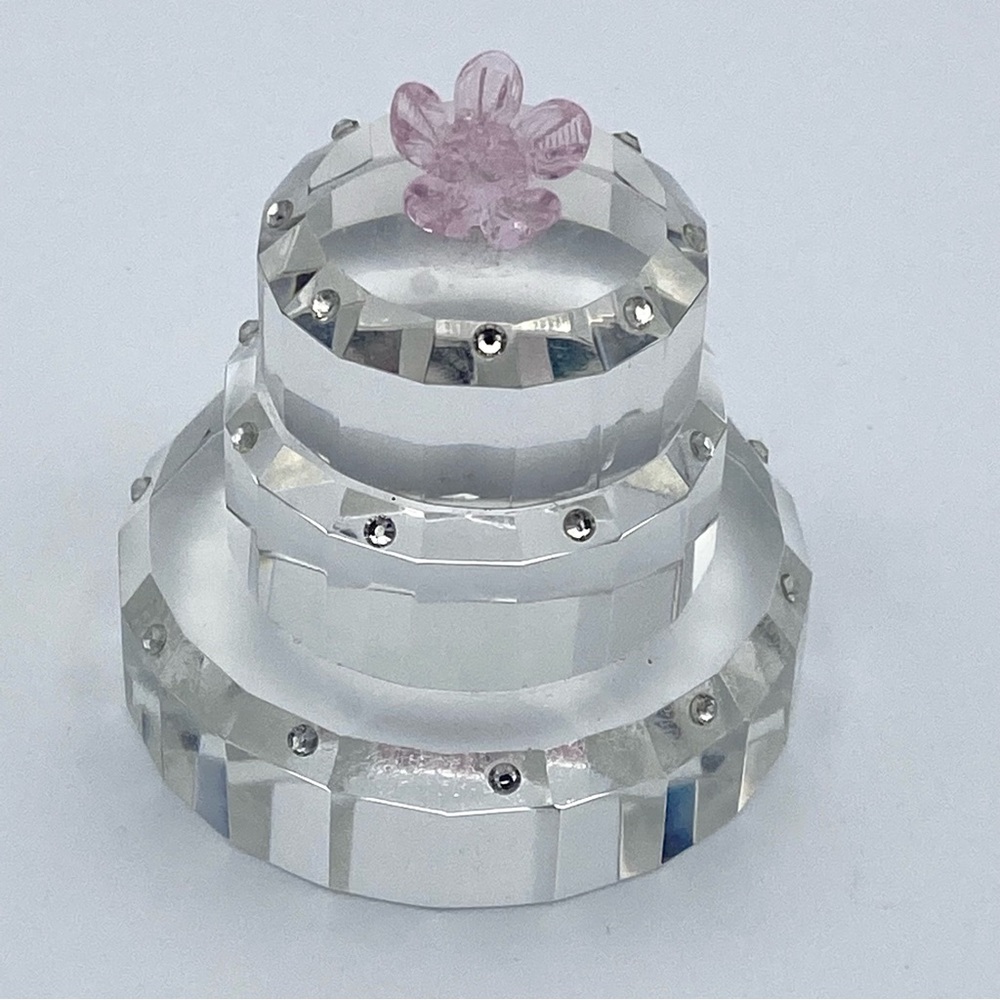 🌹HP🌹Oleg Cassini 3 Tier Crystal Wedding Cake Favor Paperweight